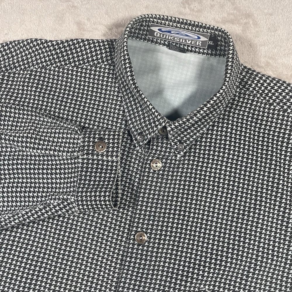 Vintage Y2K‎ Quiksilver Long Sleeve Birdseye Button Up Men's XL Metal Buttons